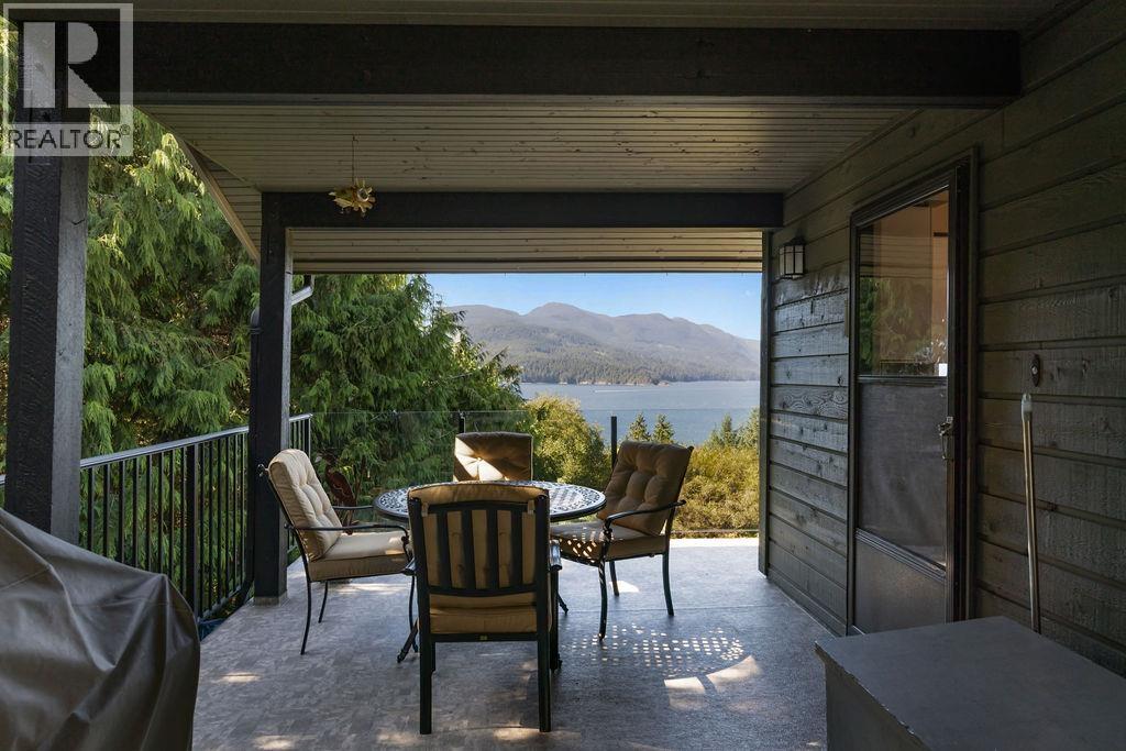 6950 PORPOISE DRIVE, Sechelt