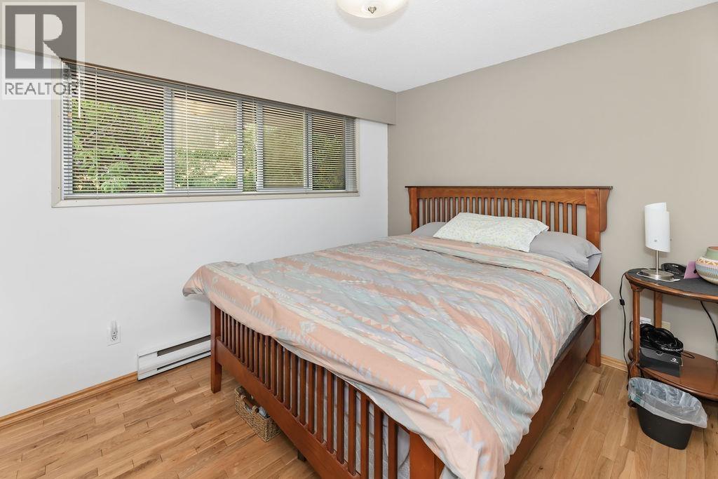 6950 PORPOISE DRIVE, Sechelt