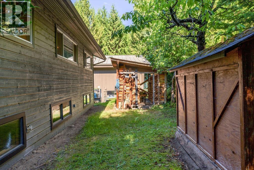 6950 PORPOISE DRIVE, Sechelt