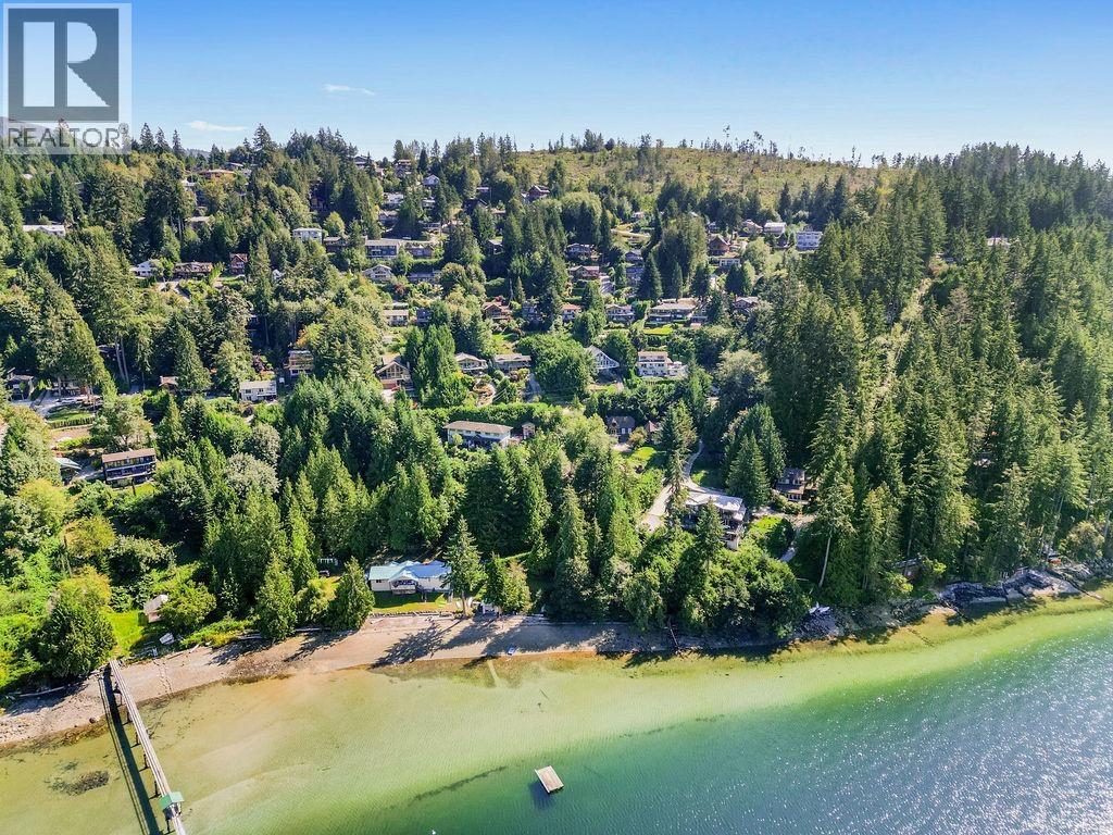 6950 PORPOISE DRIVE, Sechelt