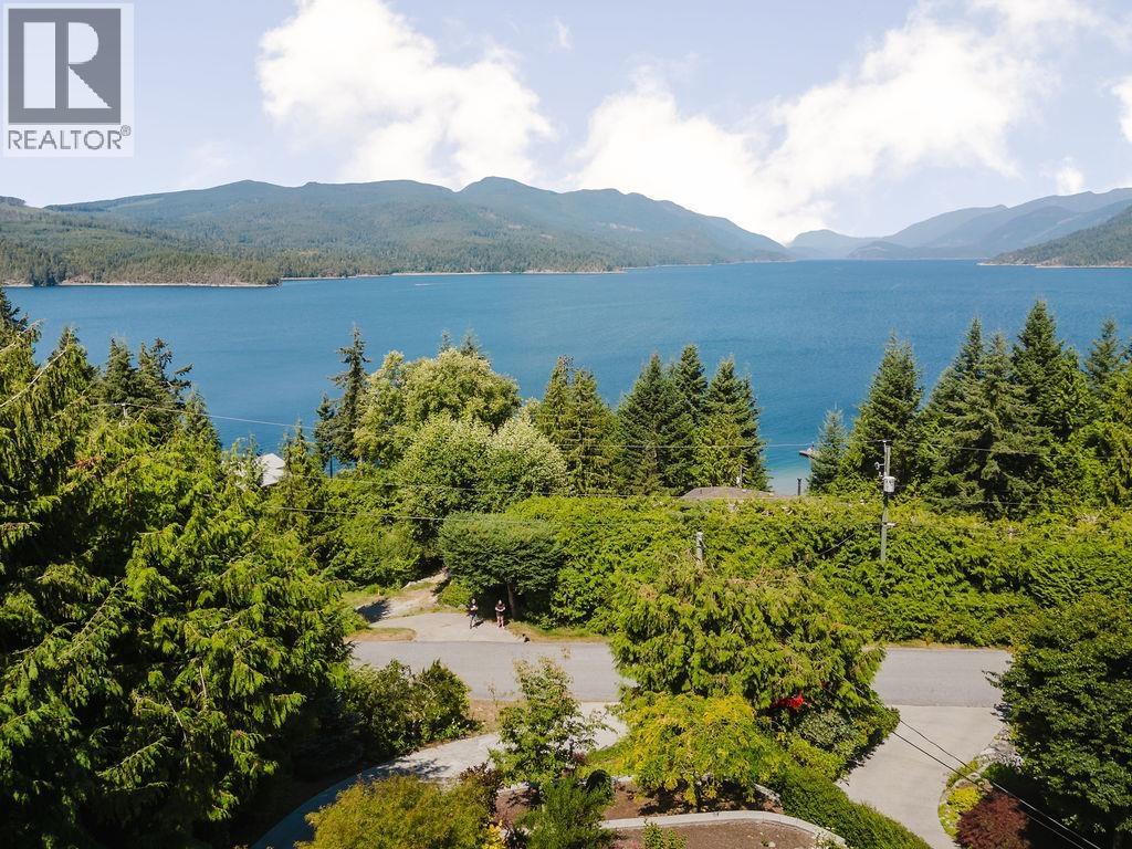 6950 PORPOISE DRIVE, Sechelt