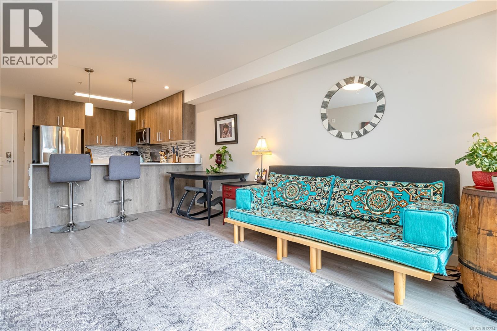 210 110 Presley Place, View Royal