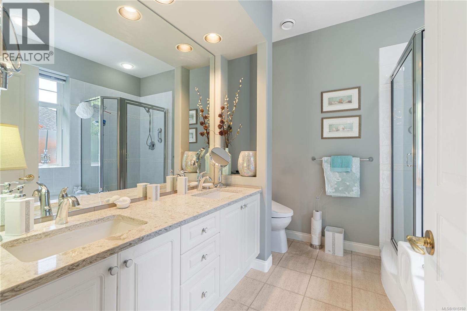 1266 Saturna Dr, Parksville