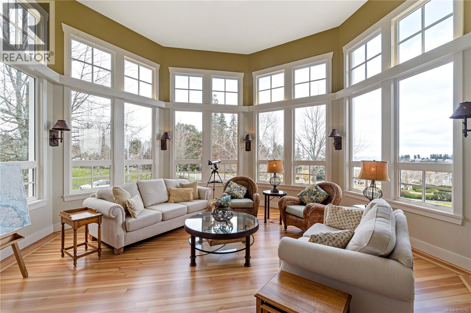 1266 Saturna Dr, Parksville