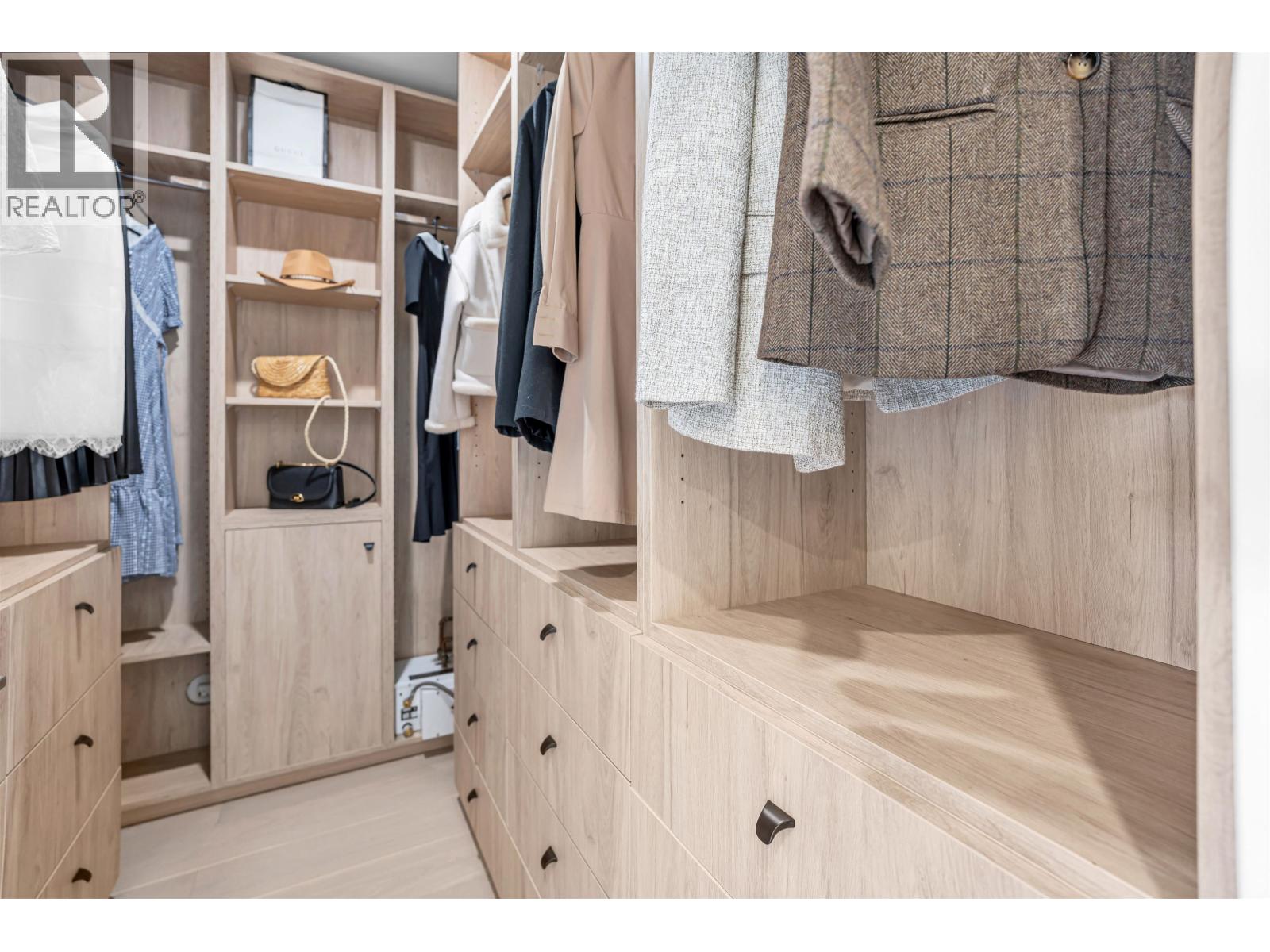 8159 11TH AVENUE, Burnaby