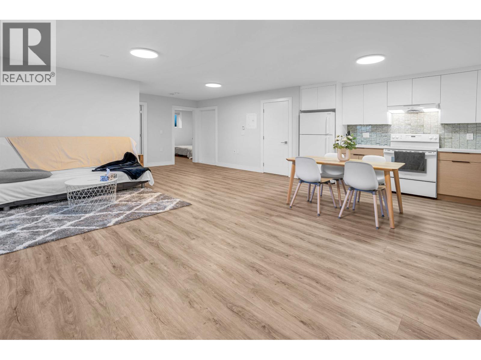 8159 11TH AVENUE, Burnaby