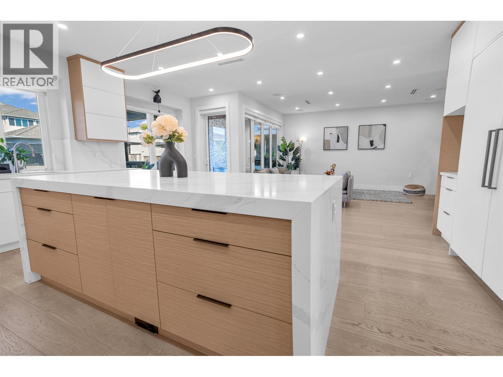 8159 11TH AVENUE, Burnaby