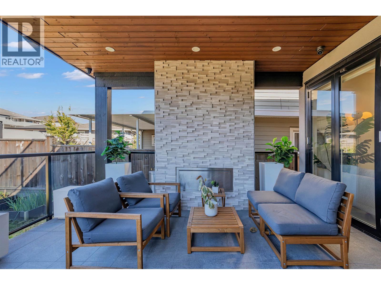 8159 11TH AVENUE, Burnaby