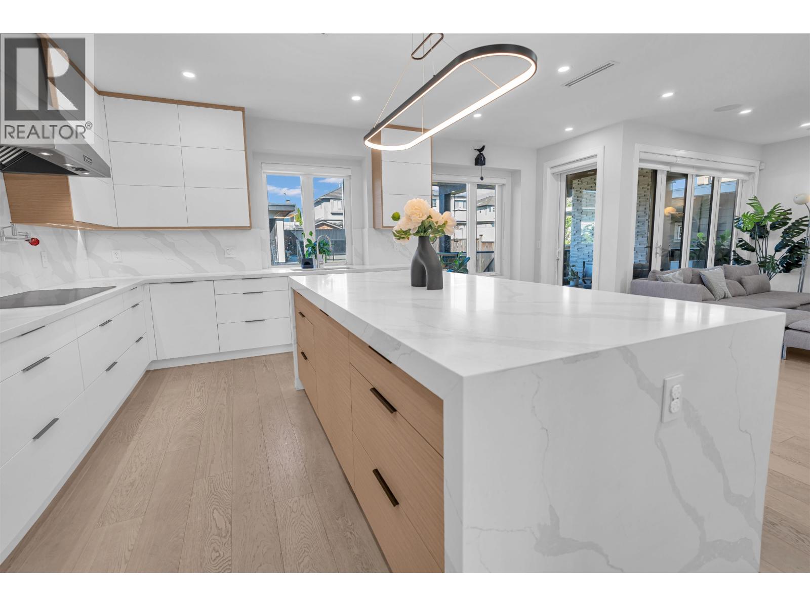 8159 11TH AVENUE, Burnaby