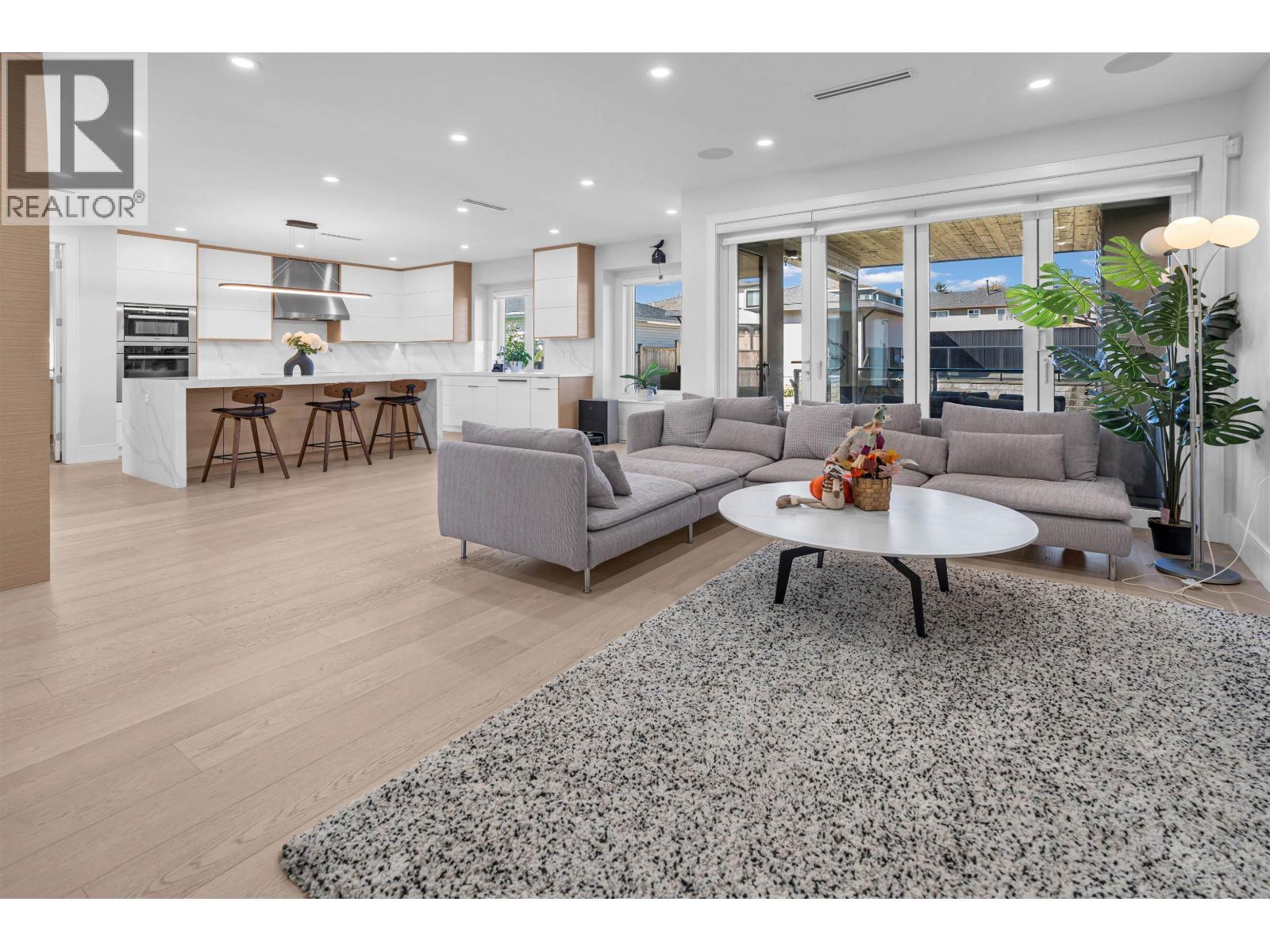 8159 11TH AVENUE, Burnaby