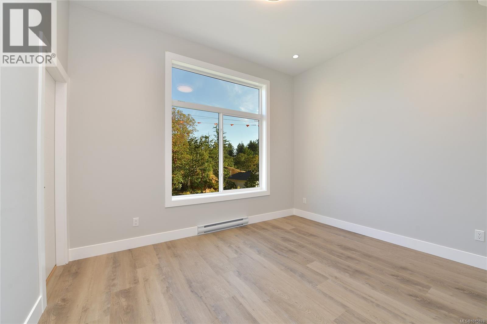  996 CITATION Road, Langford