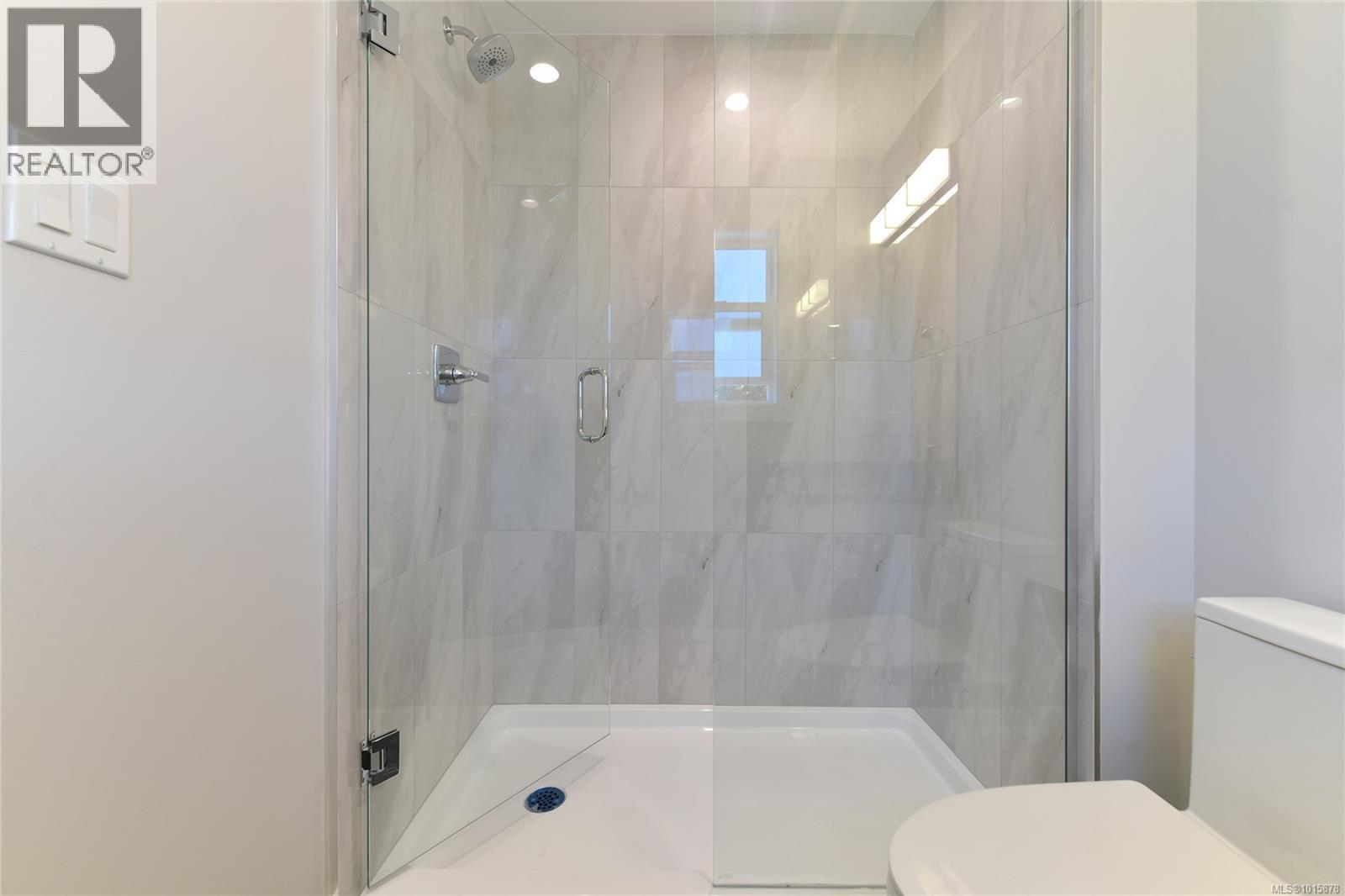  996 CITATION Road, Langford