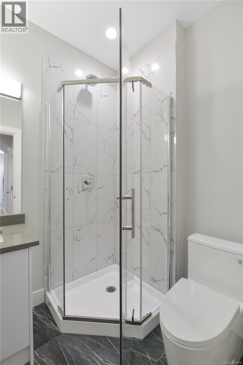  996 CITATION Road, Langford