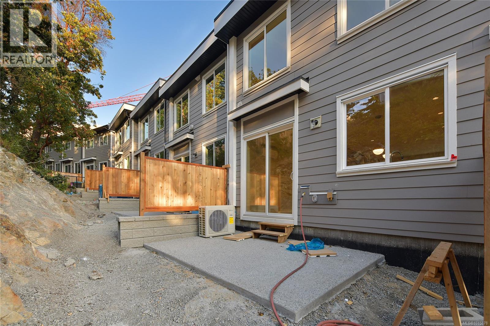  996 CITATION Road, Langford