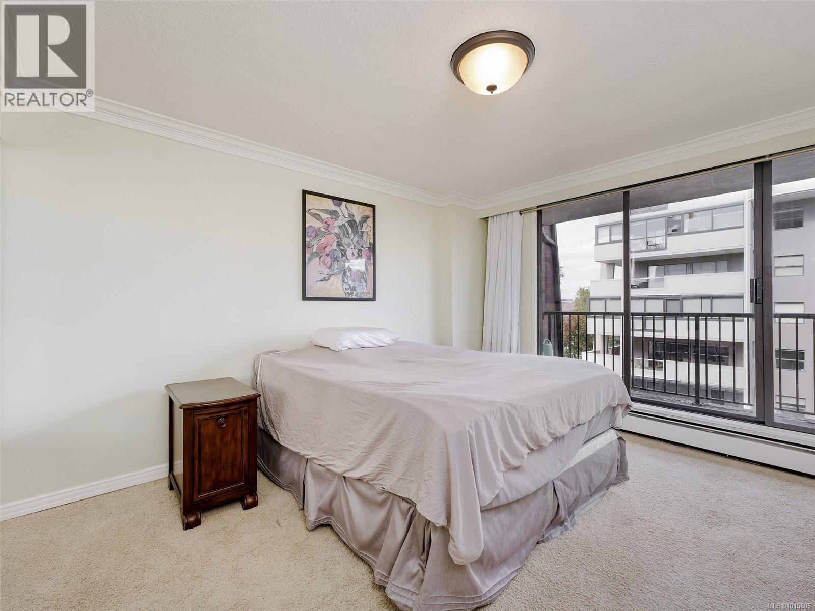 604 777 Blanshard Street, Victoria