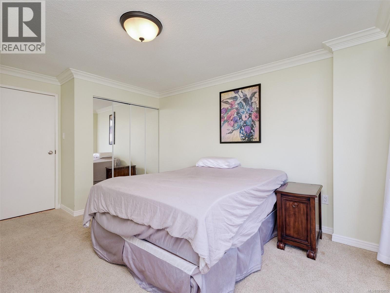604 777 Blanshard Street, Victoria