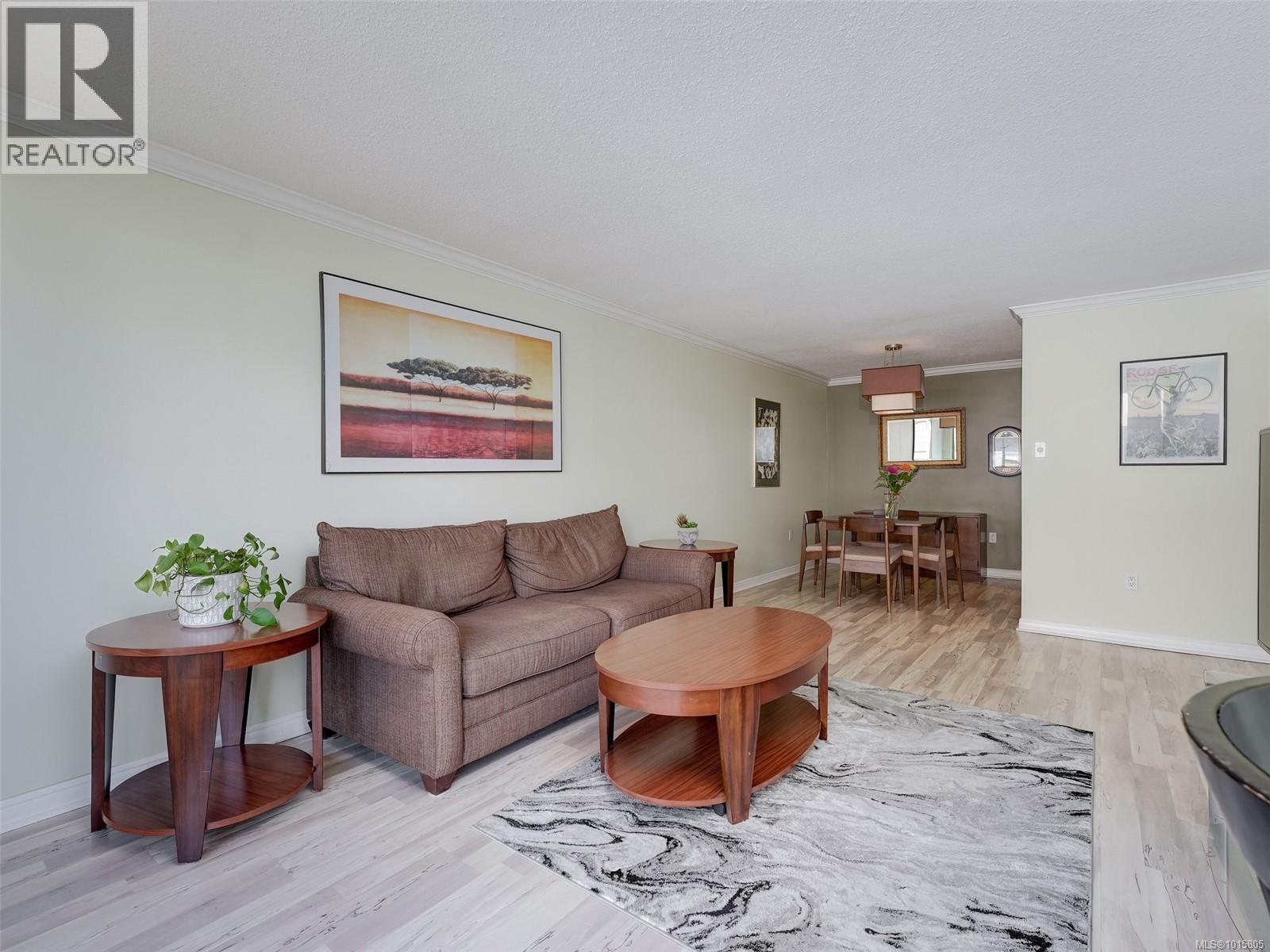 604 777 Blanshard Street, Victoria