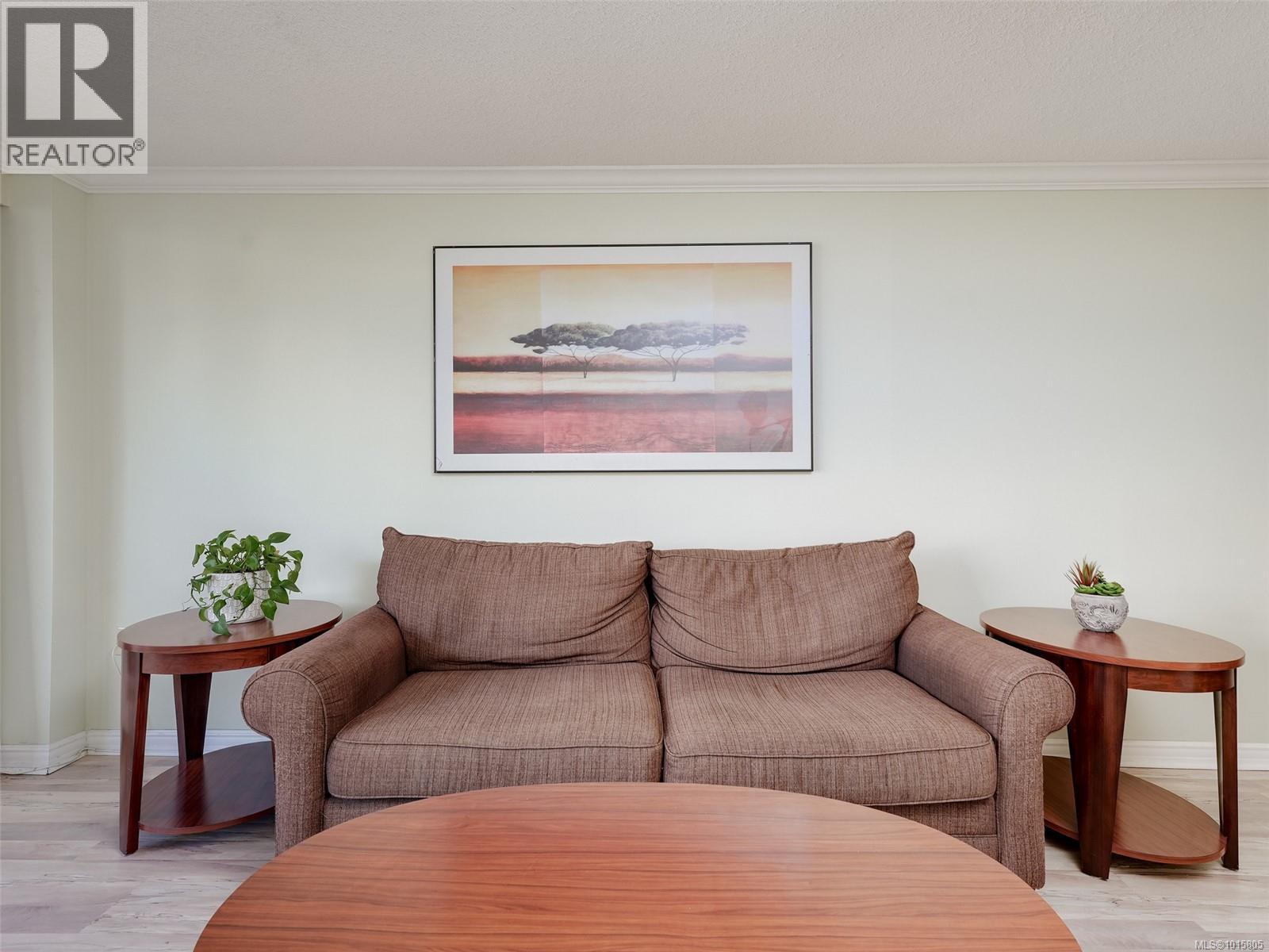 604 777 Blanshard Street, Victoria