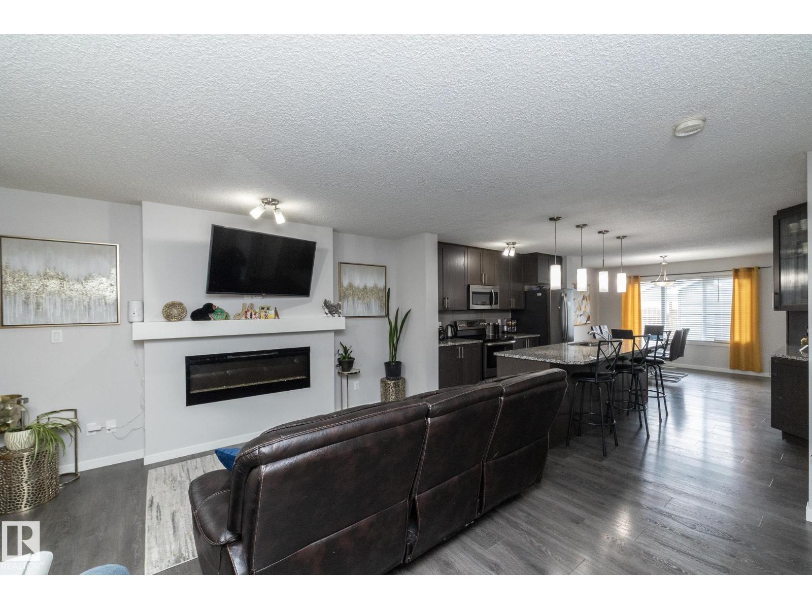 7712 Eifert CR NW, Edmonton