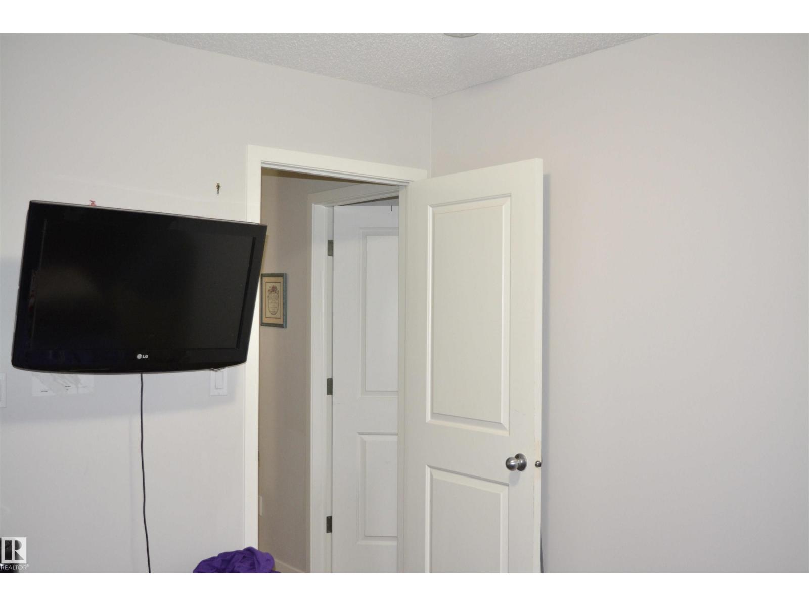 7712 Eifert CR NW, Edmonton