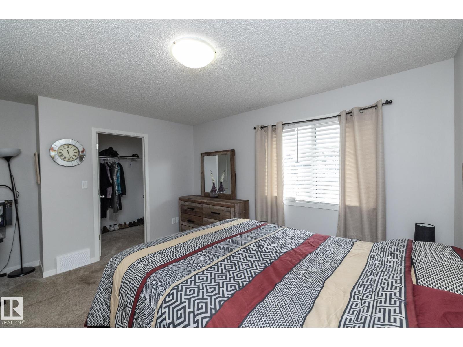 7712 Eifert CR NW, Edmonton