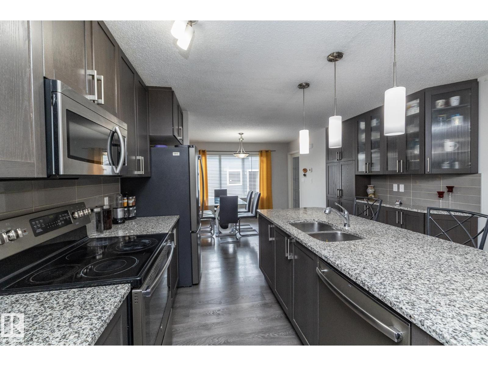 7712 Eifert CR NW, Edmonton