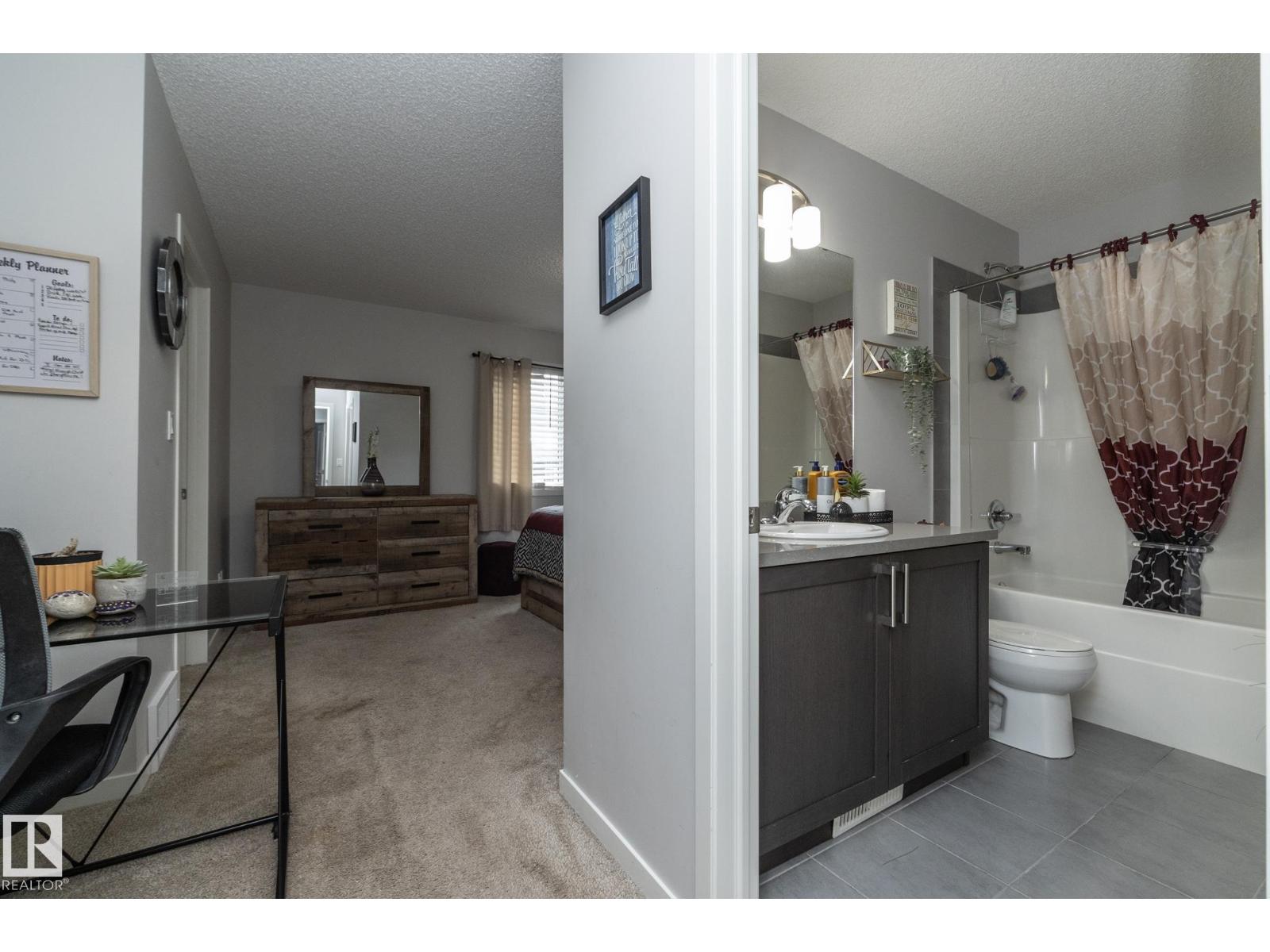 7712 Eifert CR NW, Edmonton