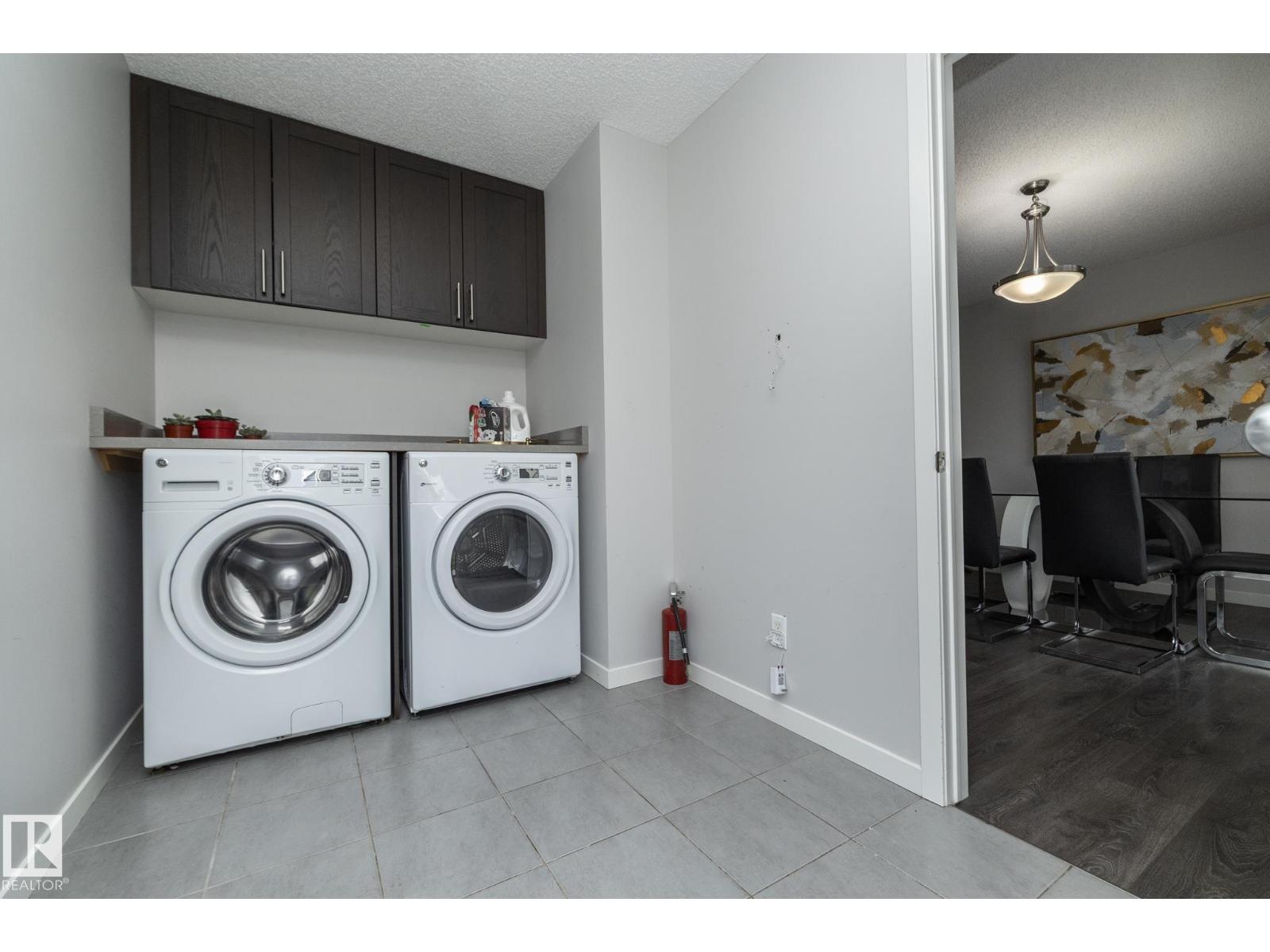 7712 Eifert CR NW, Edmonton