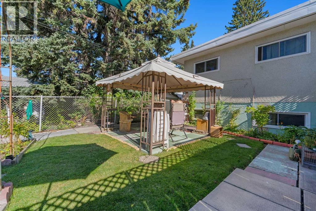 Single Family House for Sale in   Street SW Glenbrook Calgary 