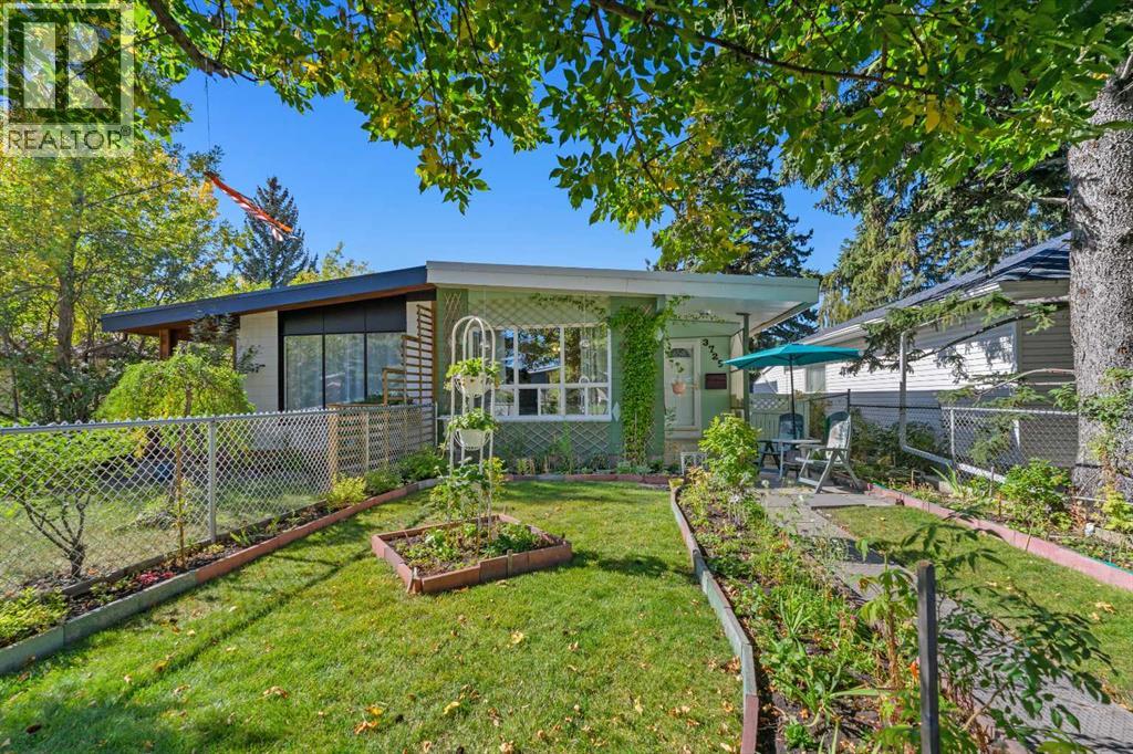 3725 41 Street SW, Calgary, Alberta