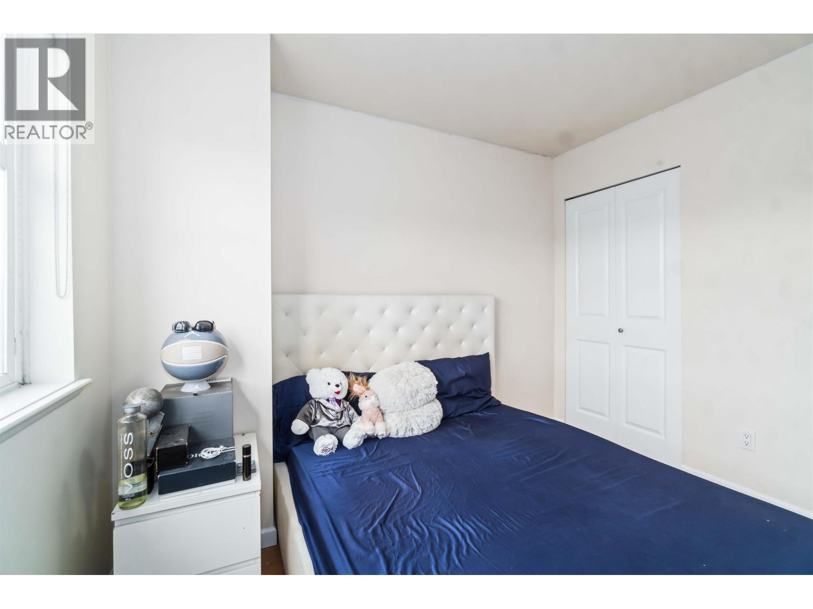 8 935 EWEN AVENUE, New Westminster