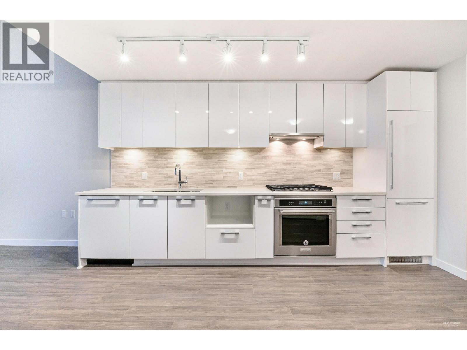 438 9551 ALEXANDRA ROAD, Richmond