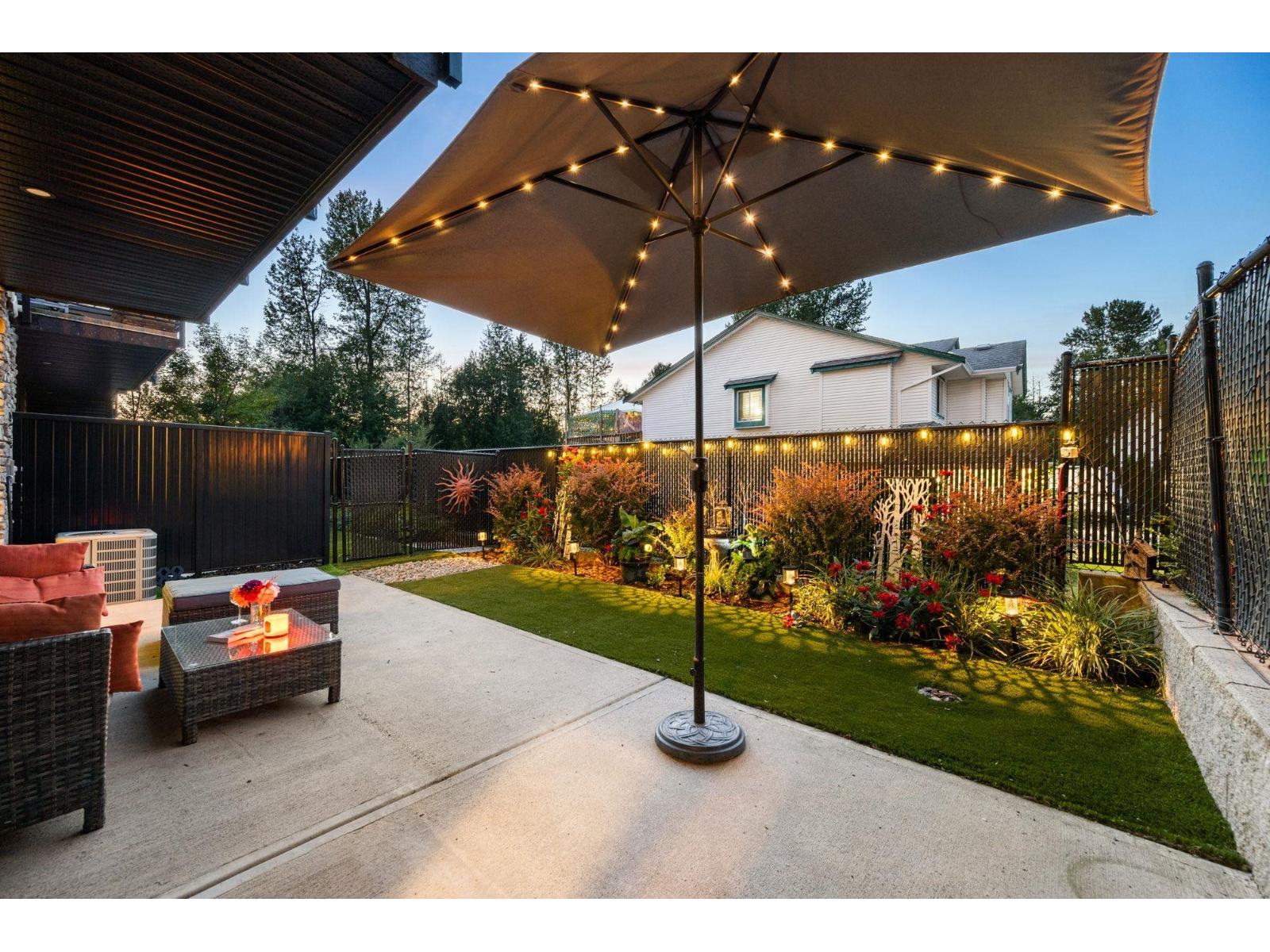 22 33209 CHERRY AVENUE, Mission