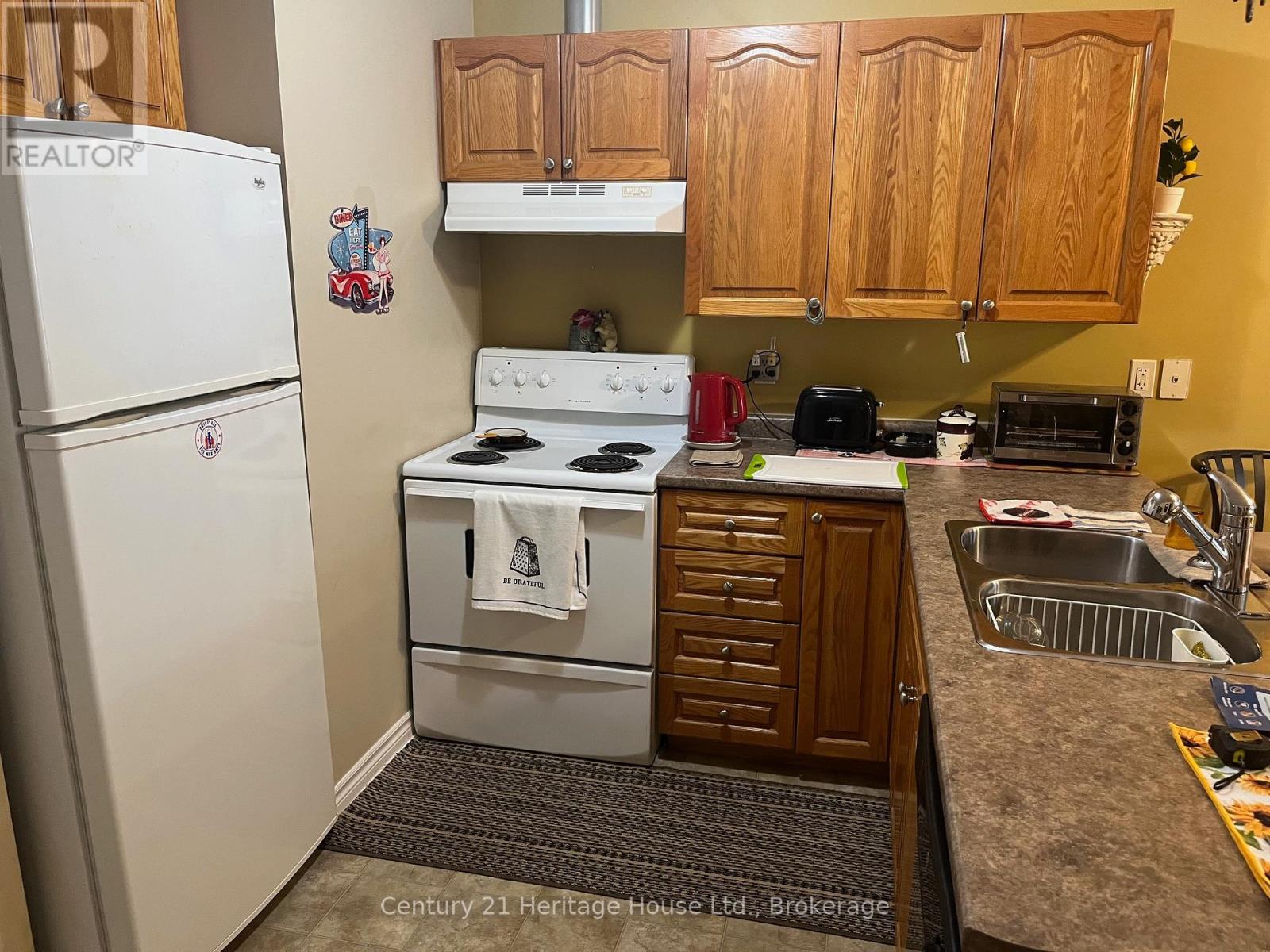 2-302 PARK STREET W - Photo 5 of 24, West Grey, Ontario