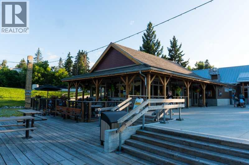 Single Family House for Sale in  Bowness Road NW Bowness Calgary 