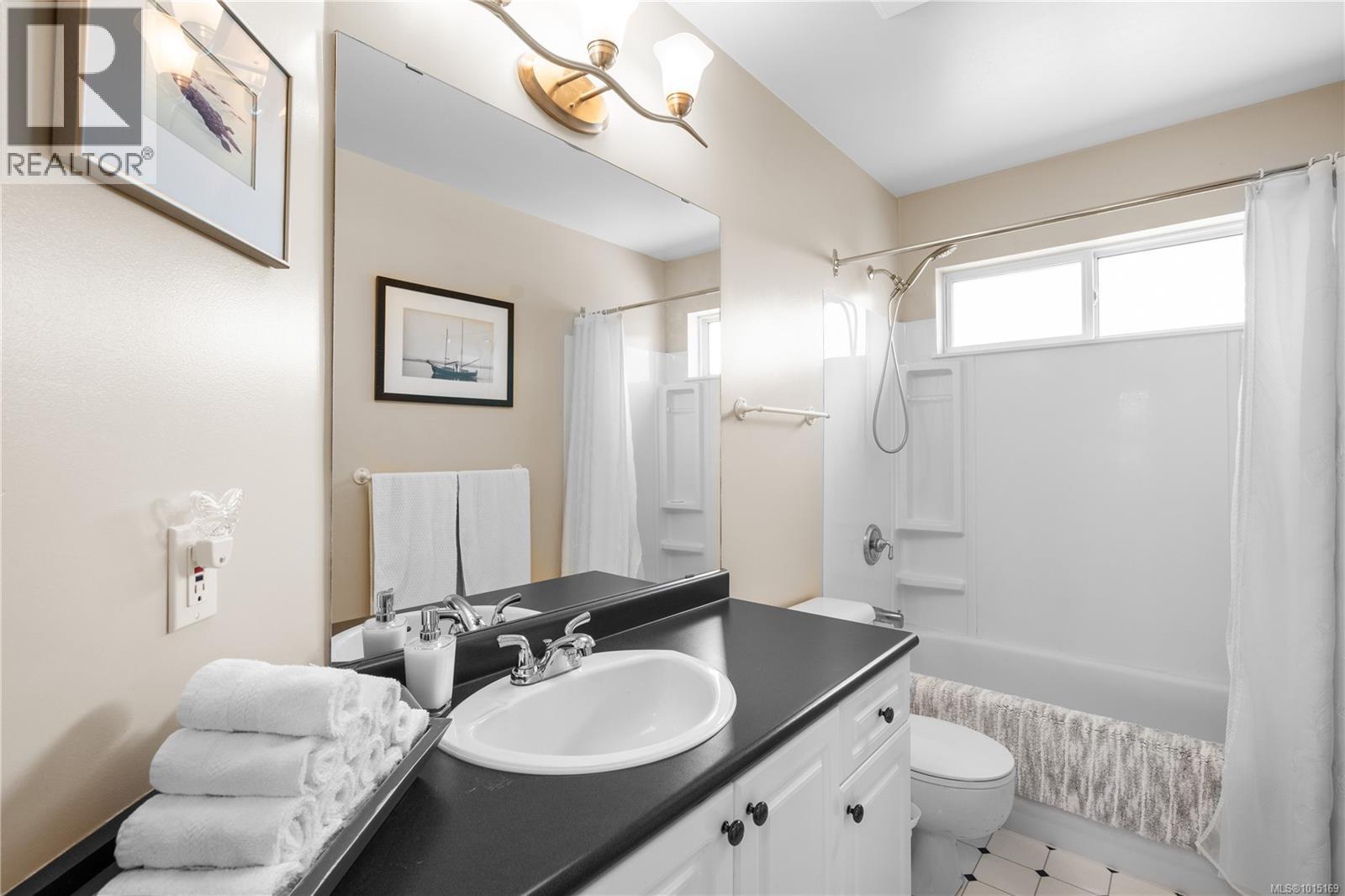 10347 Bowerbank Road, Sidney