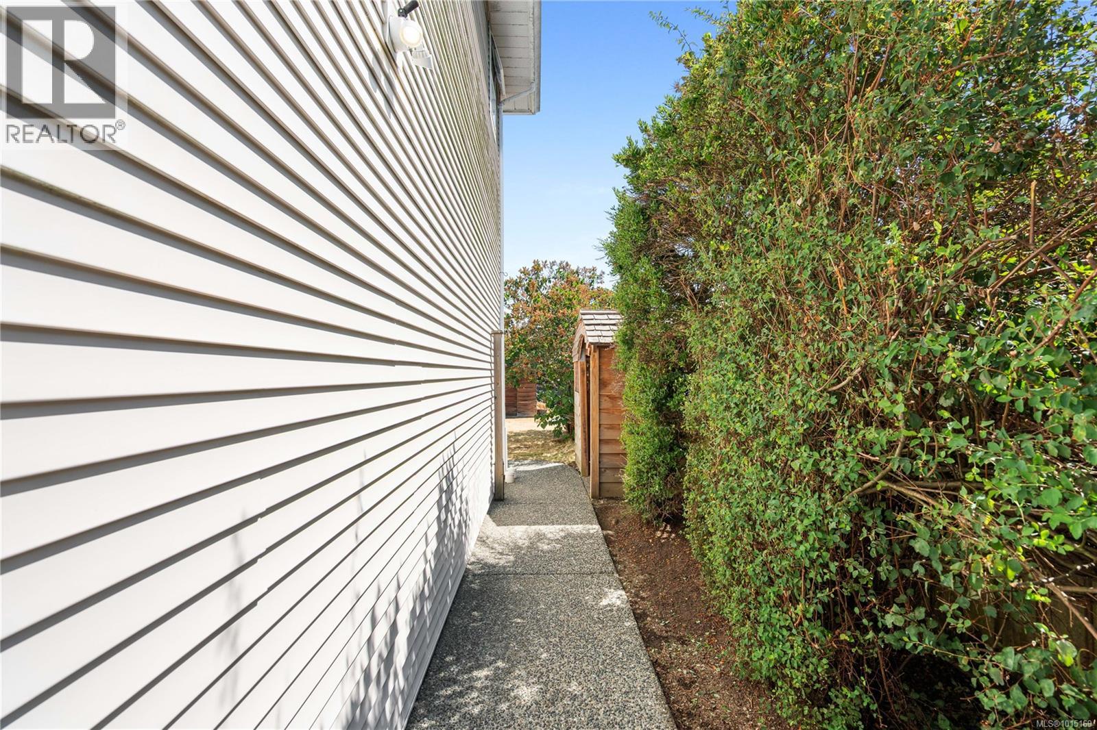  10347 Bowerbank Road, Sidney