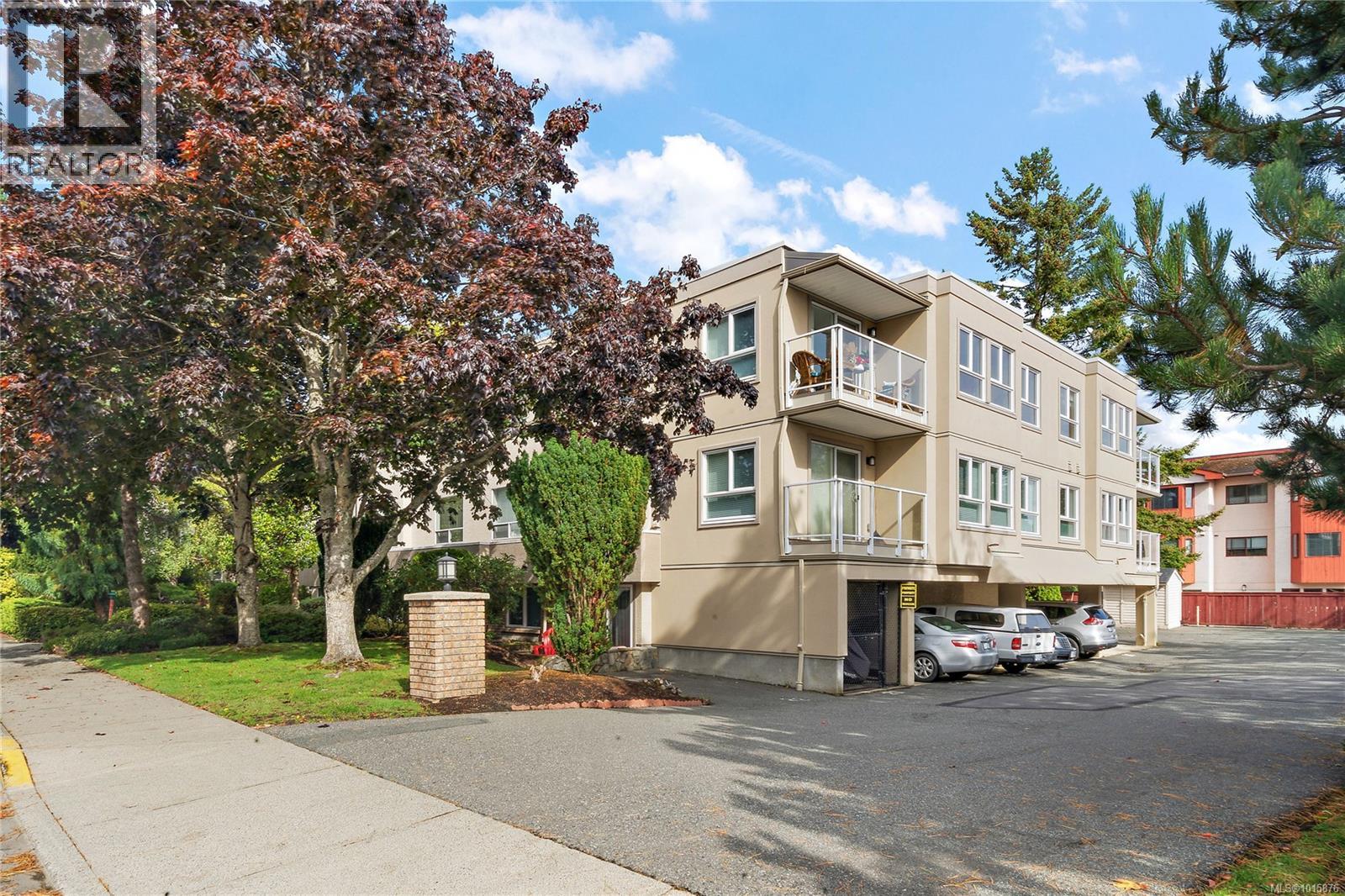 206 9919 Fourth Street, Sidney