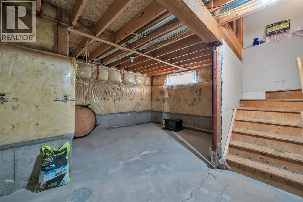 Single Family House for Sale in  Martinvalley Way NE Martindale Calgary 