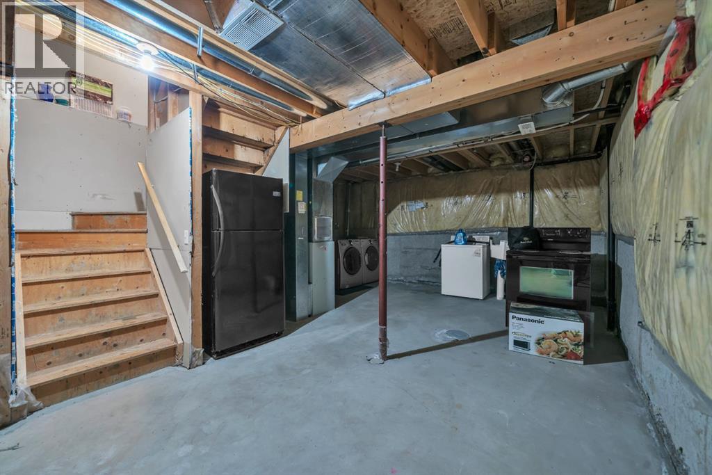 Single Family House for Sale in  Martinvalley Way NE Martindale Calgary 