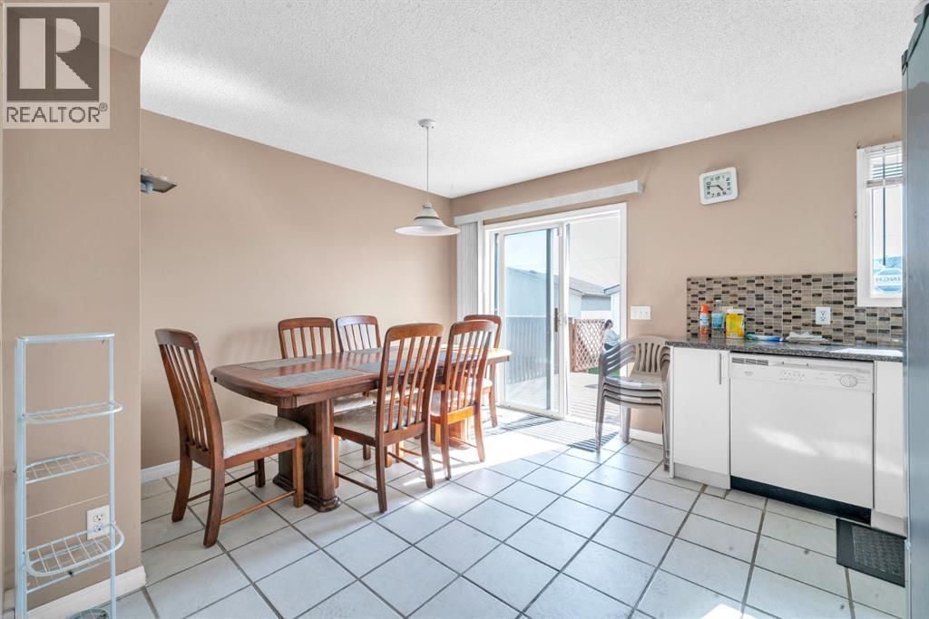 Single Family House for Sale in  Martinvalley Way NE Martindale Calgary 