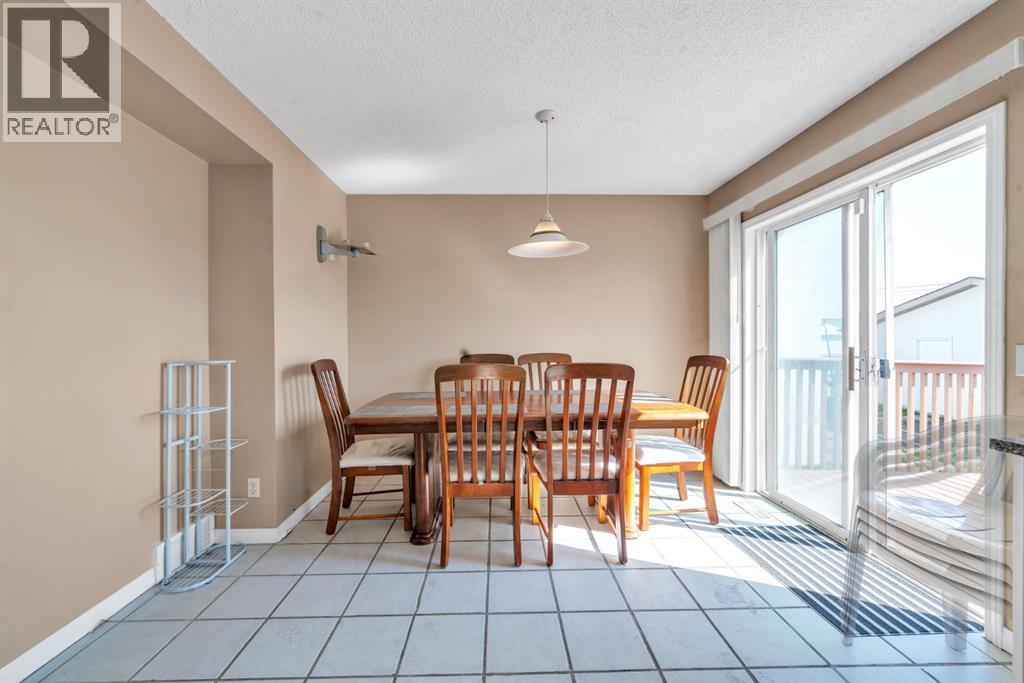 Single Family House for Sale in  Martinvalley Way NE Martindale Calgary 