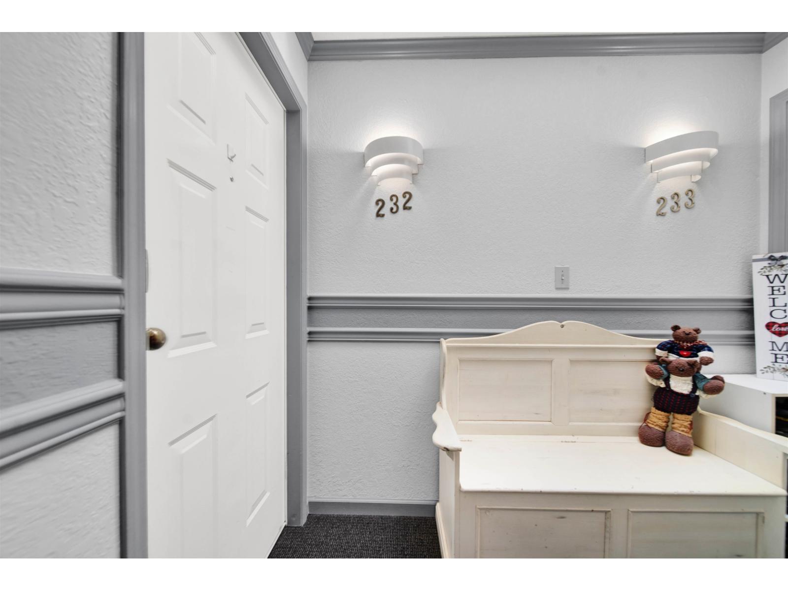 232 5641 201 STREET STREET, Langley