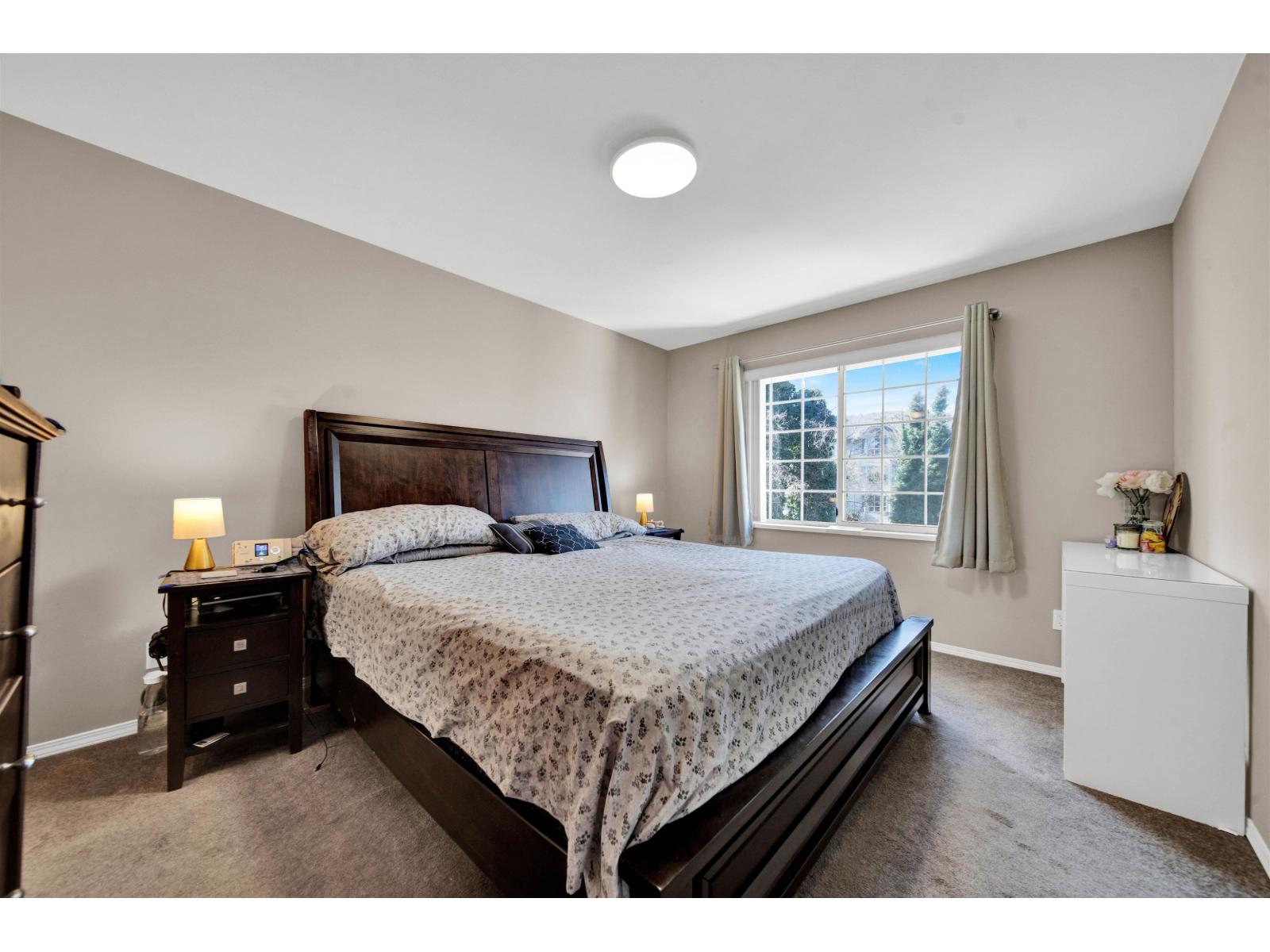 232 5641 201 STREET STREET, Langley