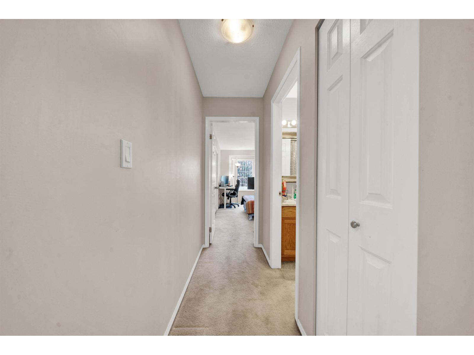 232 5641 201 STREET STREET, Langley