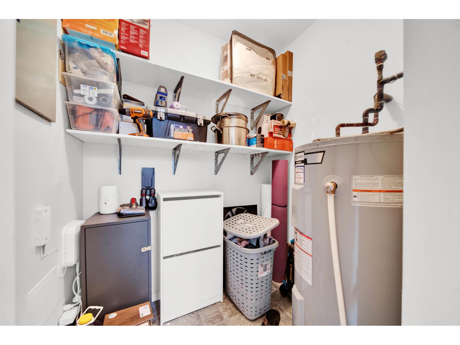 232 5641 201 STREET STREET, Langley