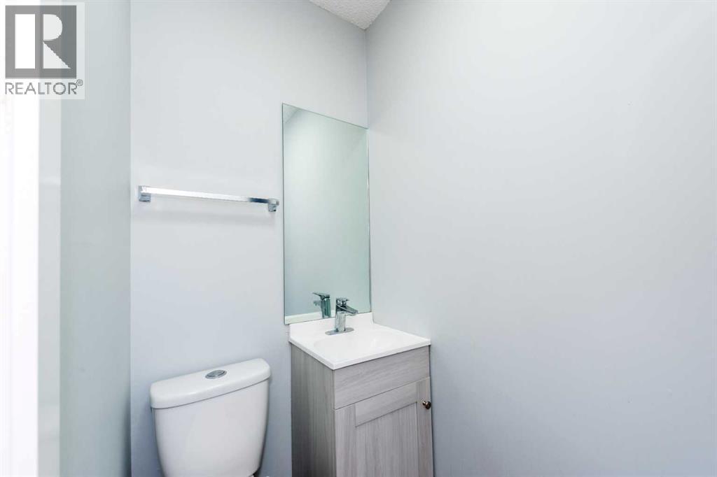 Single Family House for Sale in  Templemont Drive NE Temple Calgary 