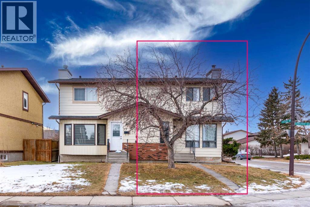 Single Family House for Sale in  Templemont Drive NE Temple Calgary 