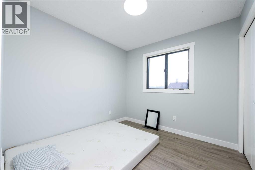 Single Family House for Sale in  Templemont Drive NE Temple Calgary 