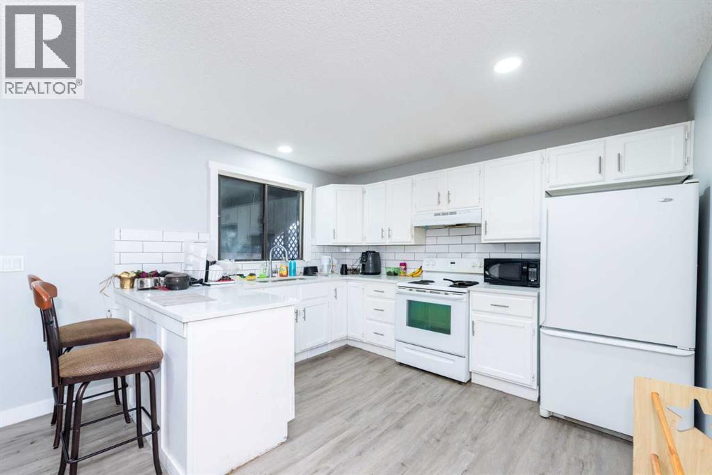 Single Family House for Sale in  Templemont Drive NE Temple Calgary 